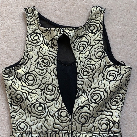 Black and Gold Rose Patterned Peplum Midi Dress - Picture 4 of 5